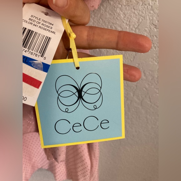 CeCe Blouse - NWT - Ruffle Sleeves - XL - Picture 3 of 16